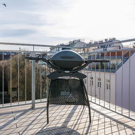 Symphony Apartments 38 - Modern Loft With Terrace And Grill In Central Location Vienna Exterior photo