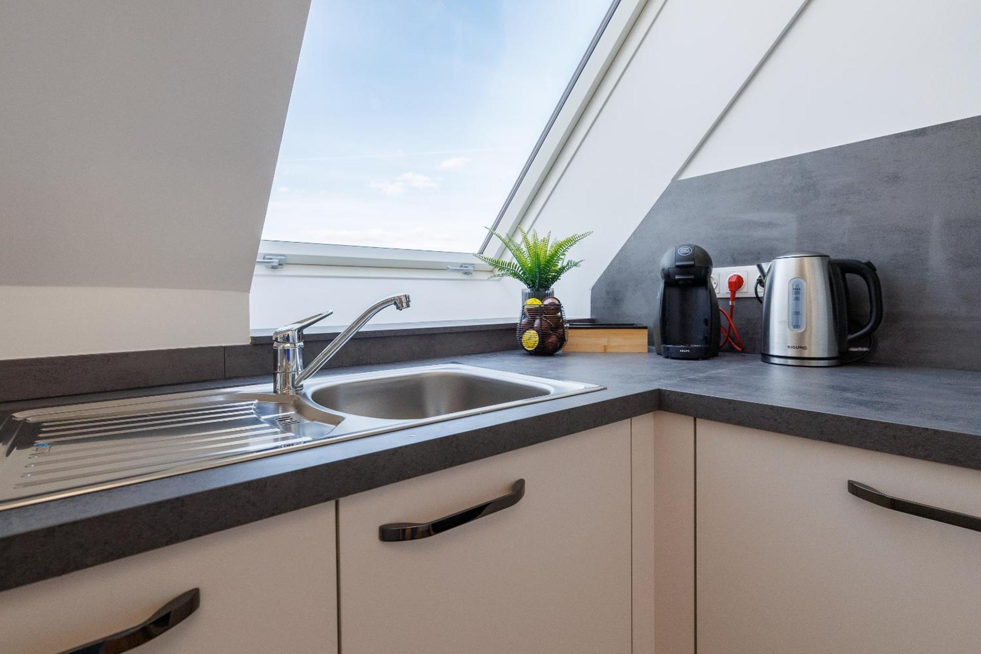 Symphony Apartments 38 - Modern Loft With Terrace And Grill In Central Location Vienna Exterior photo