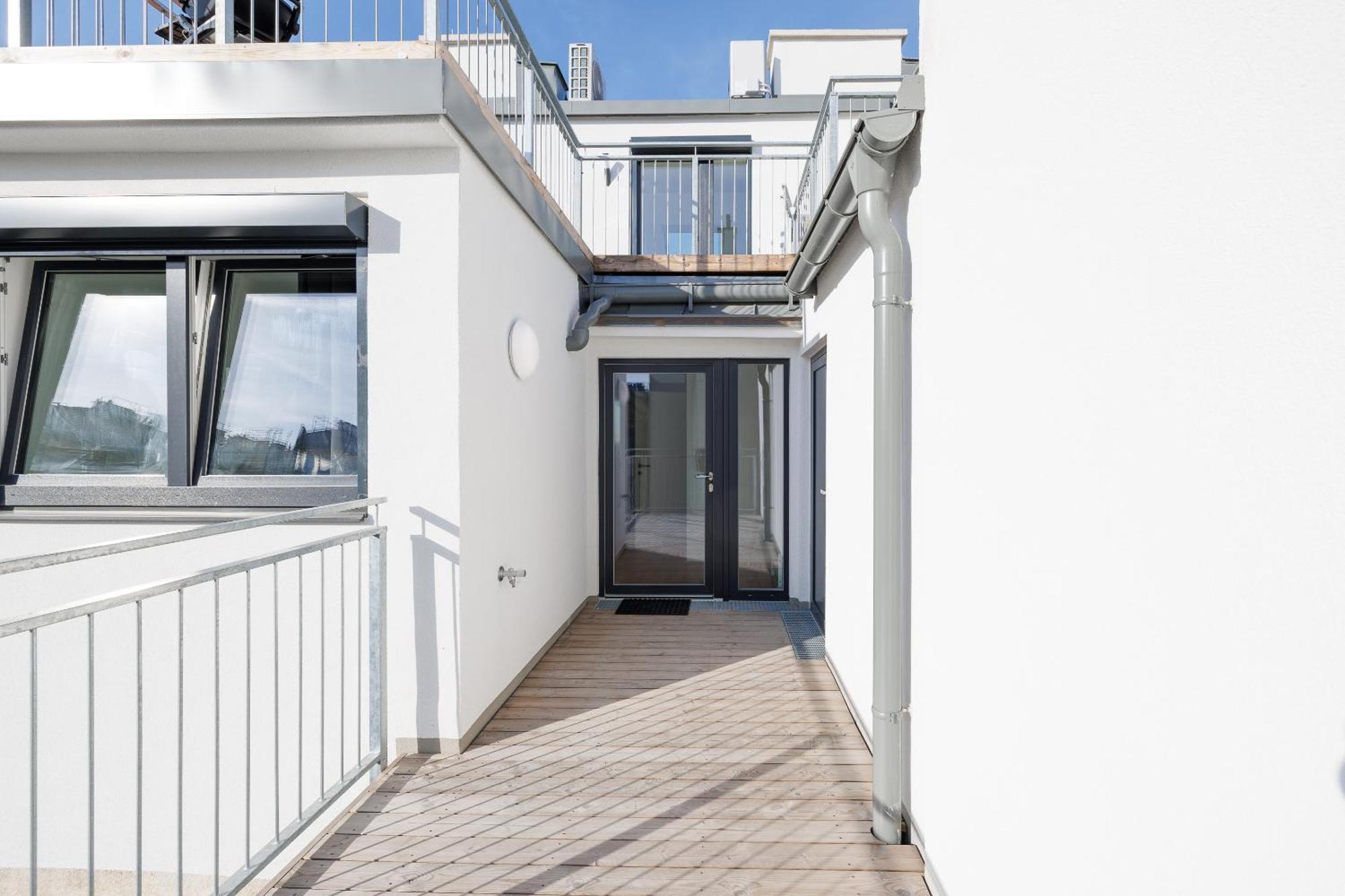 Symphony Apartments 38 - Modern Loft With Terrace And Grill In Central Location Vienna Exterior photo