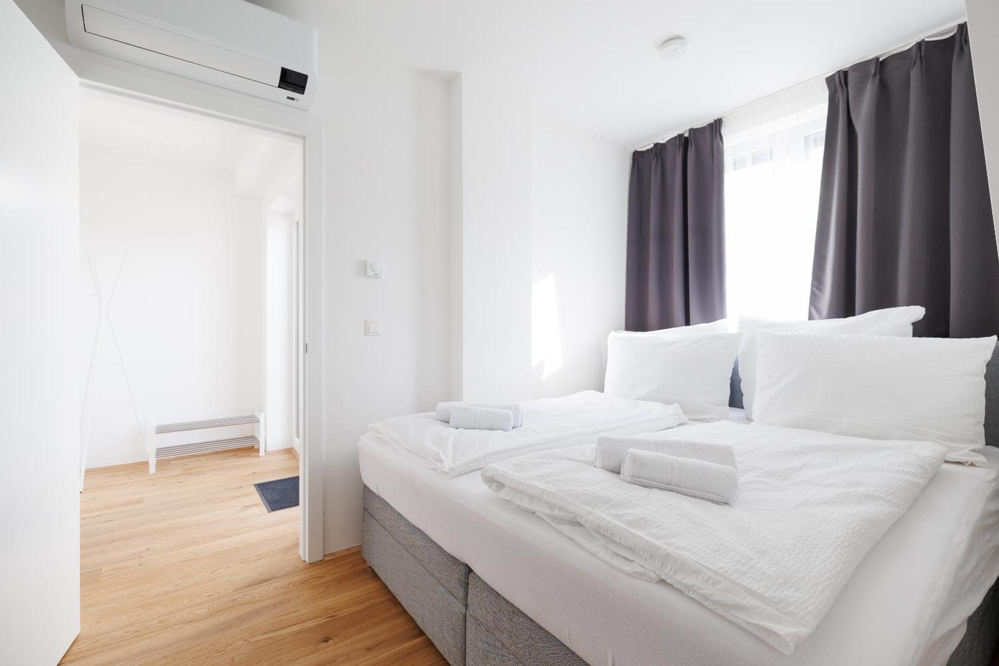 Symphony Apartments 38 - Modern Loft With Terrace And Grill In Central Location Vienna Exterior photo