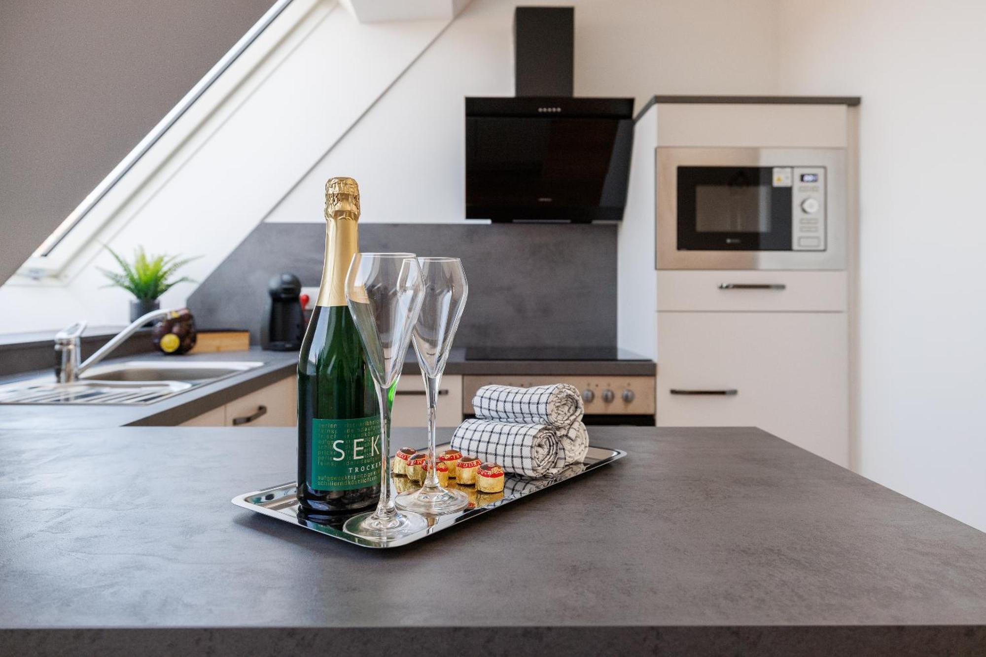 Symphony Apartments 38 - Modern Loft With Terrace And Grill In Central Location Vienna Exterior photo